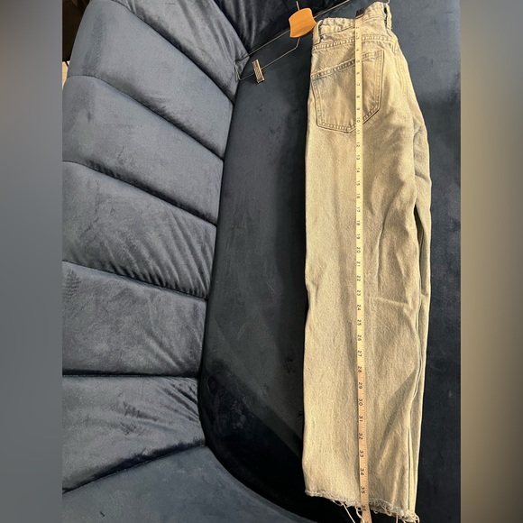 Zara denim STRAIGHT LEG AND UNFINISHED HEM jeans size 25 used - Picture 5 of 5